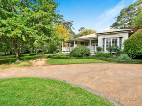 Mirrabooka Burrawang beautiful home and 3 acres of gardens in the Southern Highlands, Burrawang